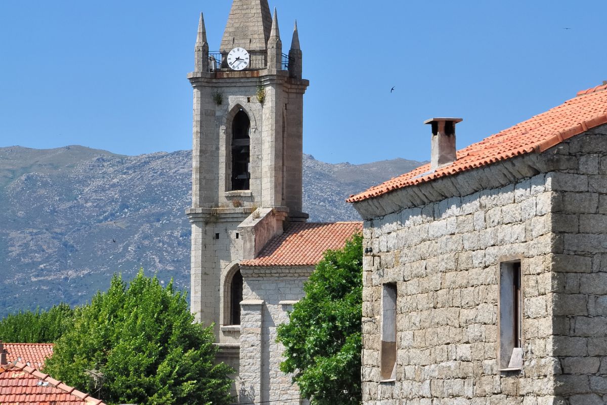 village montagne corse