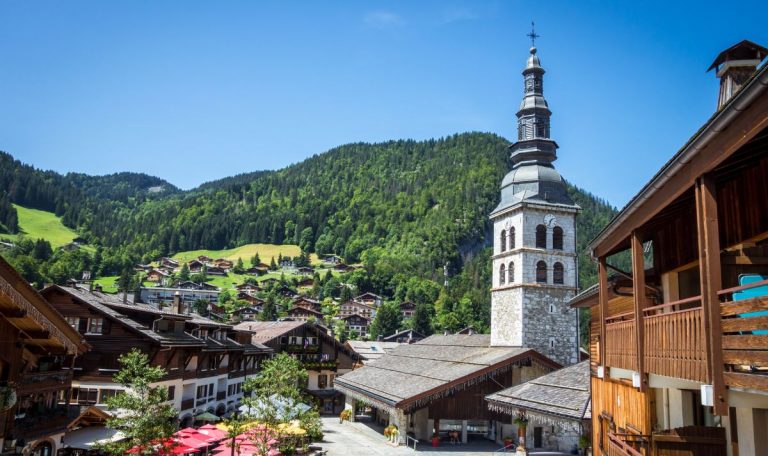 Les plus beaux villages près de la frontière Suisse