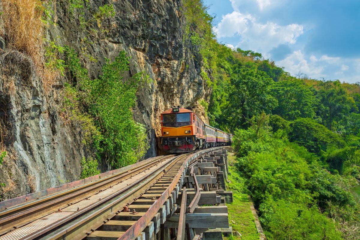 Voyager en train de nuit en Thaïlande : Le guide complet !