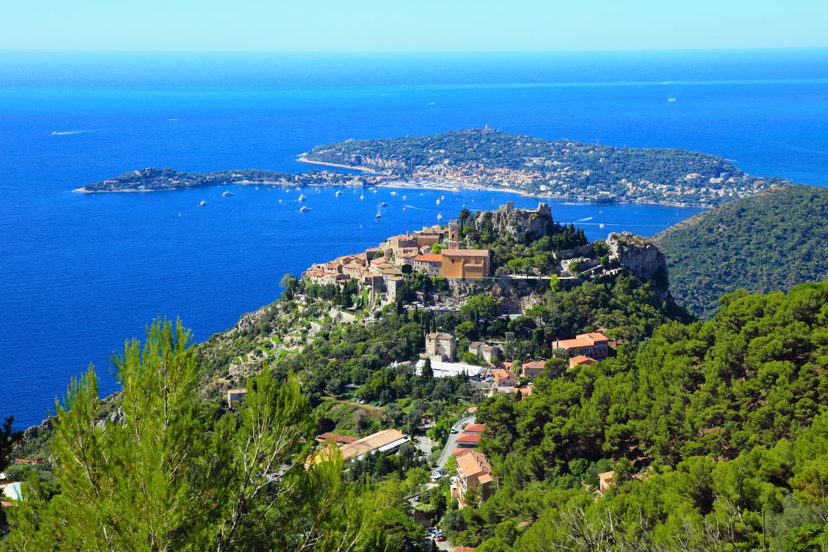 Plus beaux villages vers nice