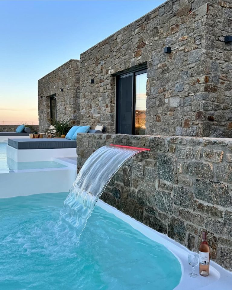 Myconian Theros Luxury Suites