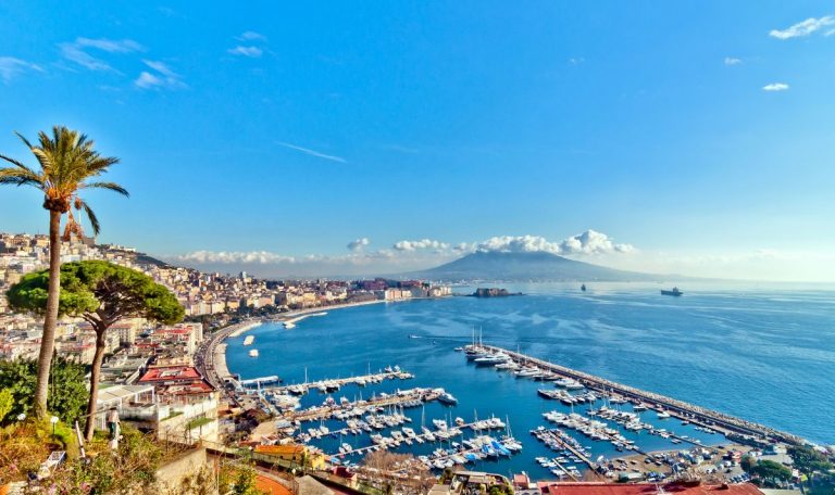 Ces 5 expériences de dingues dans la Baie de Naples en 2025