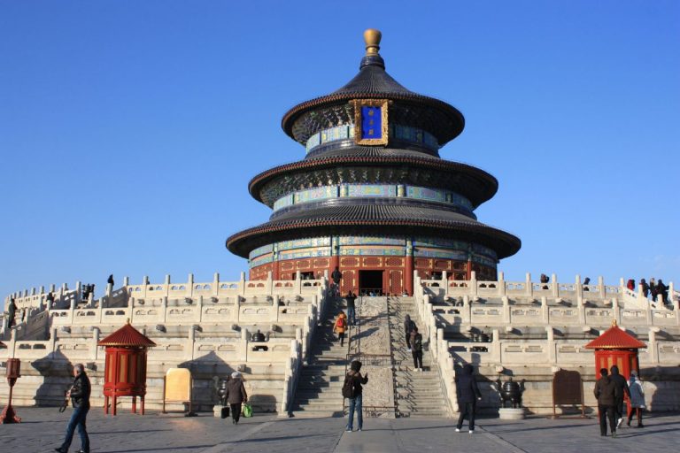 Shanghai ou Pékin : Quelle est la meilleure destination pour 2025 ?