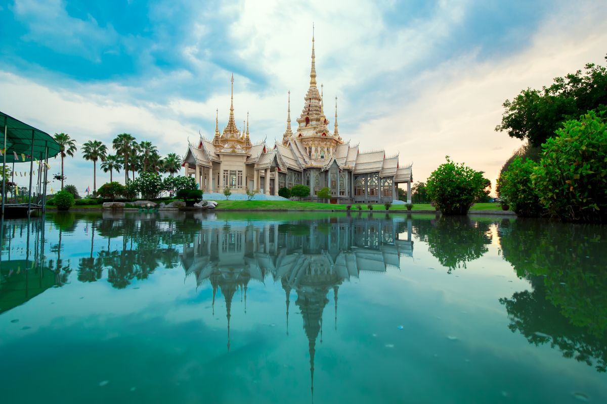 Que choisir entre les Philippines et la Thaïlande pour ses vacances ?