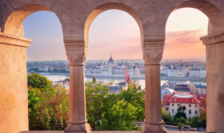 Les 9 meilleures destinations pour partir 3 jours en Europe en amoureux en 2025