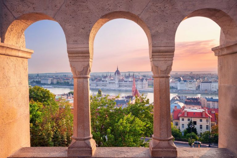 Les 9 meilleures destinations pour partir 3 jours en Europe en amoureux en 2025