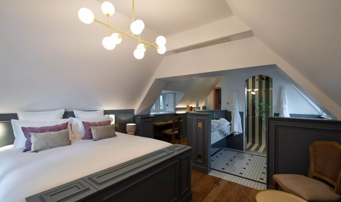 Golden Tulip La Baule 4*