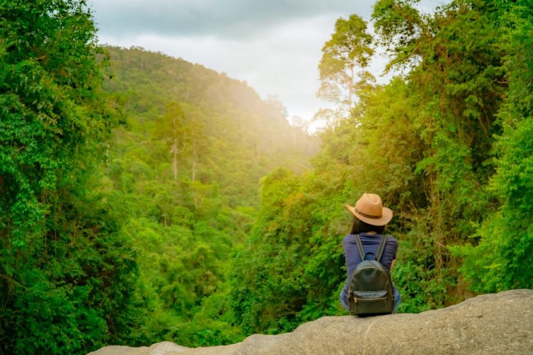 Partir seul.e pour mieux se retrouver : ces 7 destinations transformatrices à vivre pleinement
