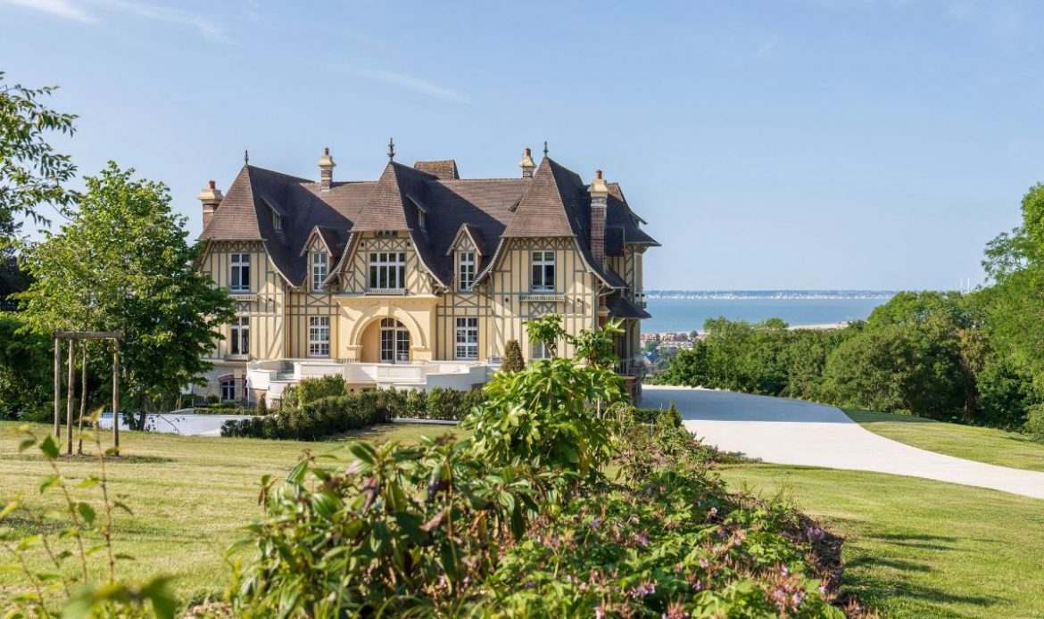 Golden Tulip La Baule 4*