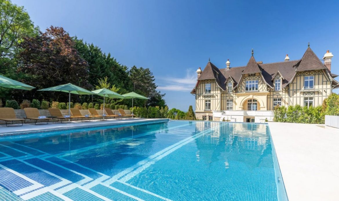 Golden Tulip La Baule 4*