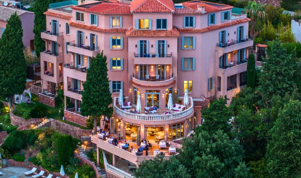 Tiara Miramar Beach Resort 5*