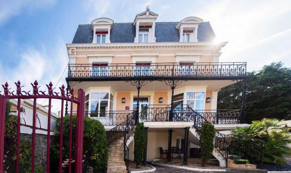 Hôtel La Villefromoy 4*