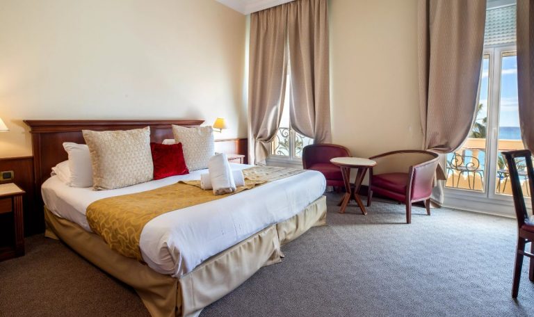 Hôtel West End 4*