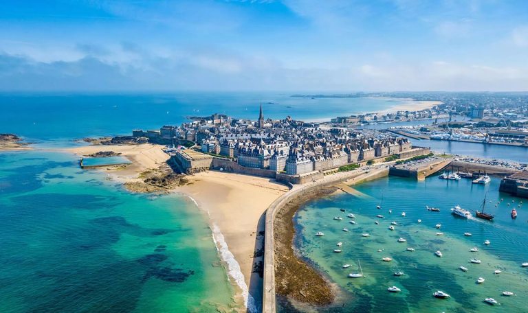 Hôtel La Villefromoy 4*