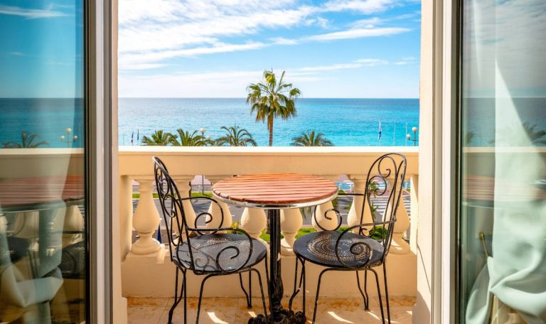 Hôtel West End 4*