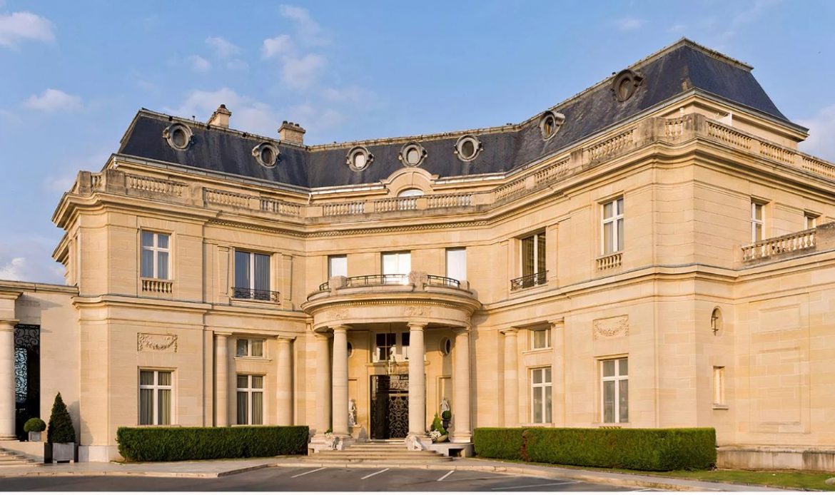 InterContinental Chantilly Château Mont Royal 5*