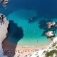découvrez où se baigner à marseille en 2025 : notre guide des meilleurs spots pour profiter de la mer, des plages cachées aux criques incontournables. conseils et adresses pour une expérience inoubliable au bord de l’eau.